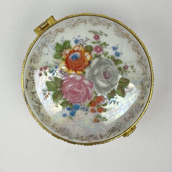 Vintage Porcelain Trinket Box - Picture 9 of 9